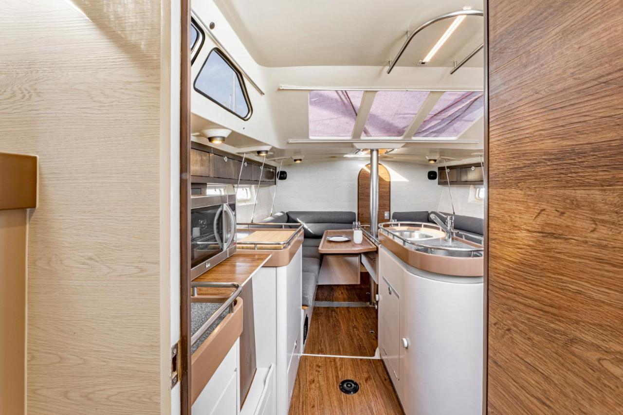 Relaxing Stay On A 38Ft Sail Yacht Arrecife  Ngoại thất bức ảnh